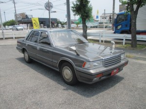 S61年　ローレル