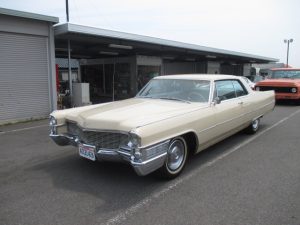 1965年 キャデラック クーペデビル