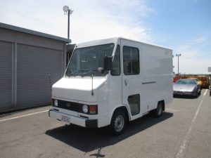 H11年　クイックデリバリー 100　移動販売車