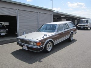 S57年　セドリックW 200E