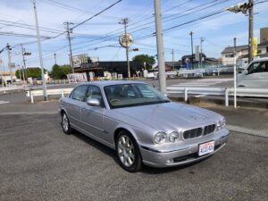 2004年　ジャガー XJ8-L 4.2