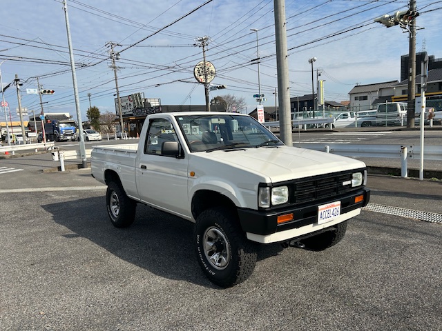 S61年 ダットサントラック DX ショート